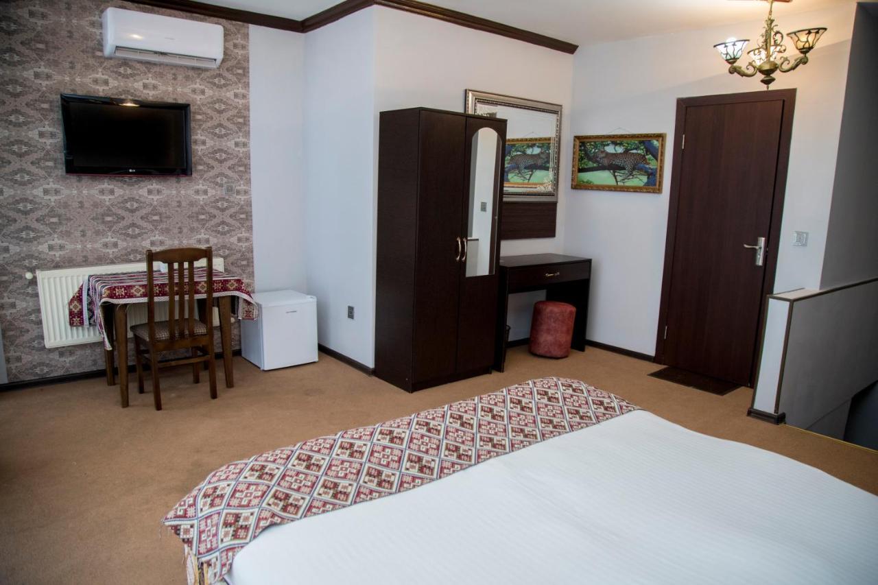 Baku Carpet Hotel Ngoại thất bức ảnh