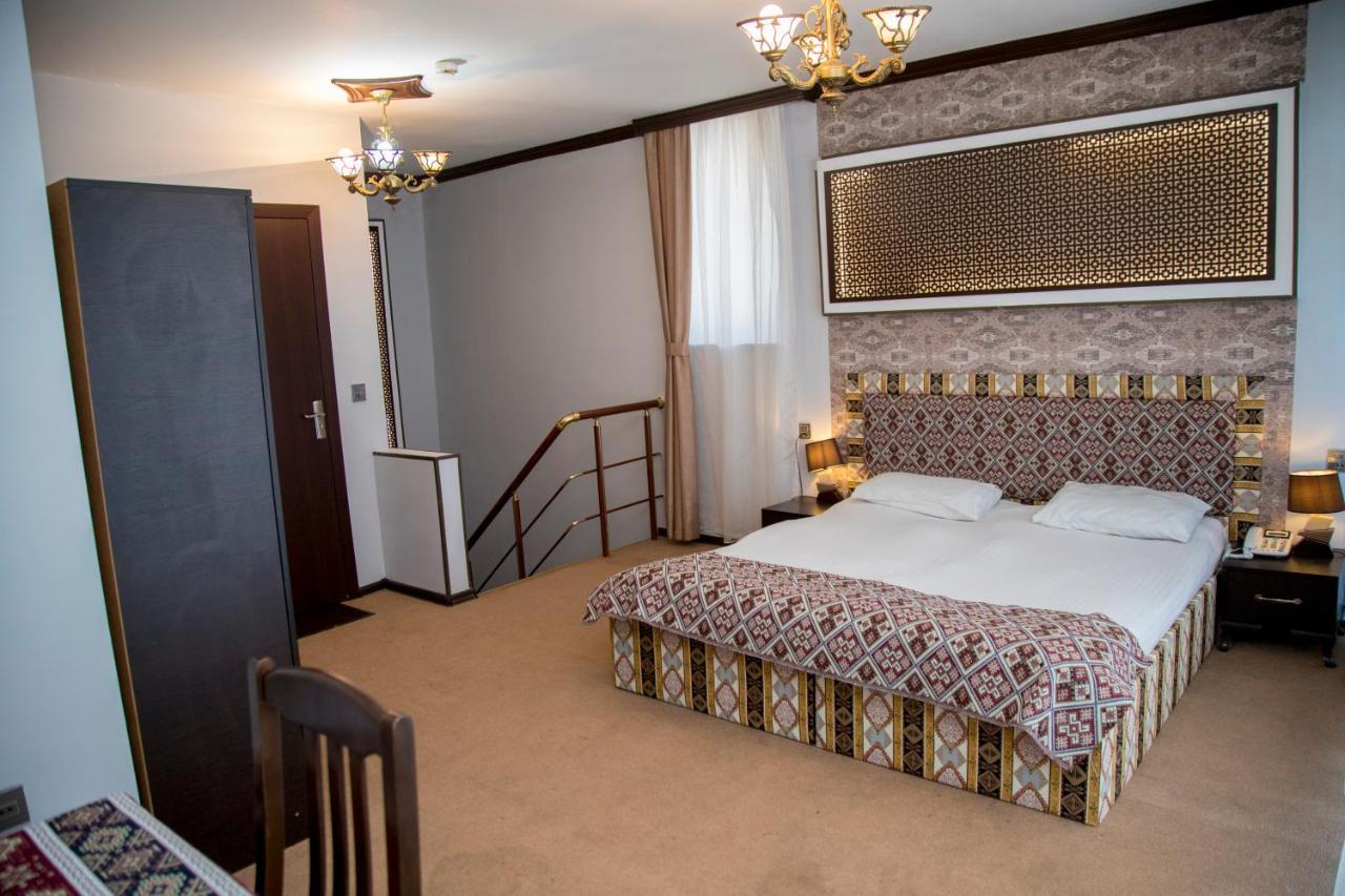 Baku Carpet Hotel Ngoại thất bức ảnh