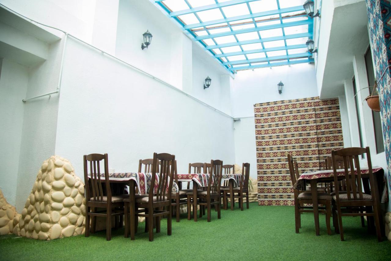 Baku Carpet Hotel Ngoại thất bức ảnh