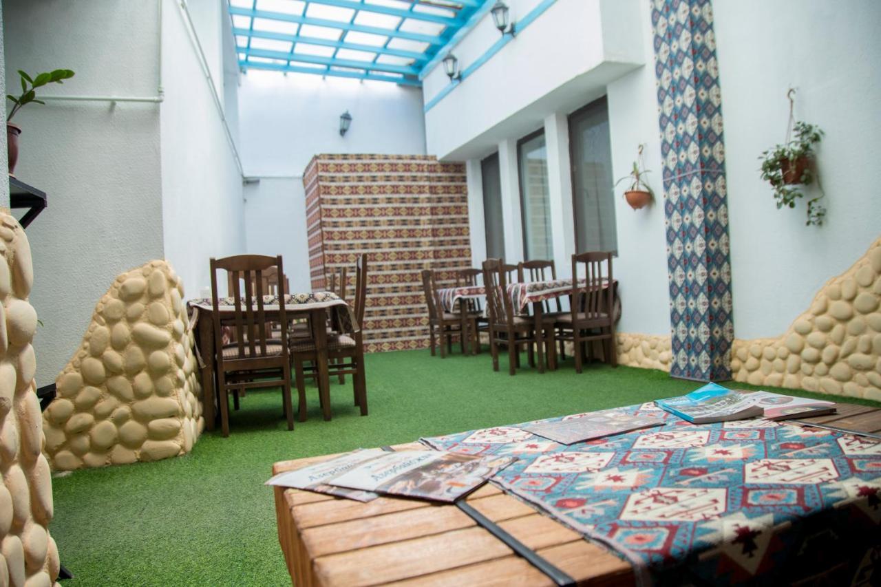 Baku Carpet Hotel Ngoại thất bức ảnh